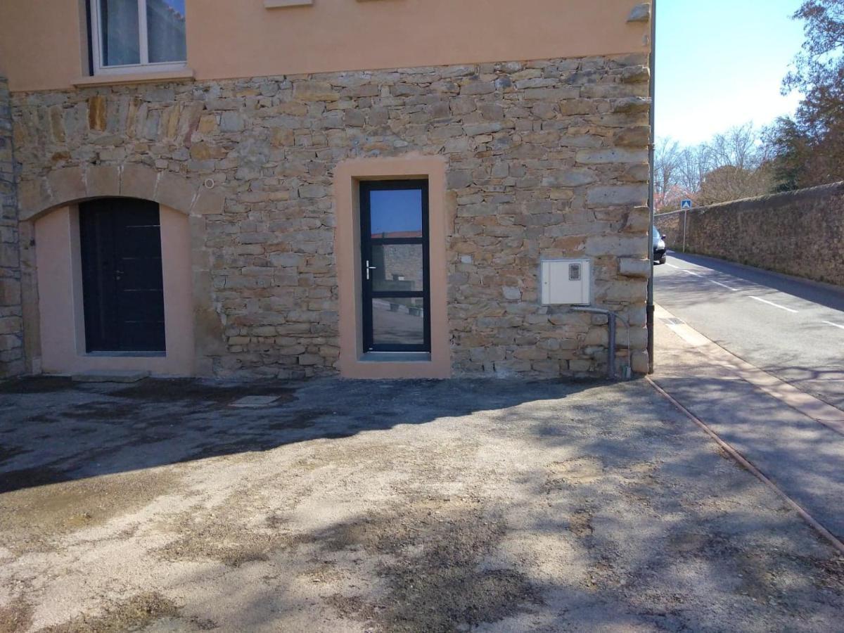 Studio Le Menascle Saint-Georges-de-Luzençon Exterior photo